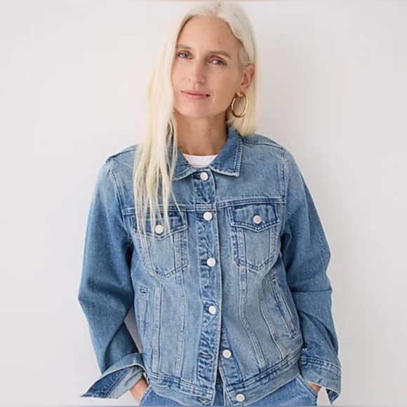 Women's J Crew jeans denim trucker jacket EUC size small